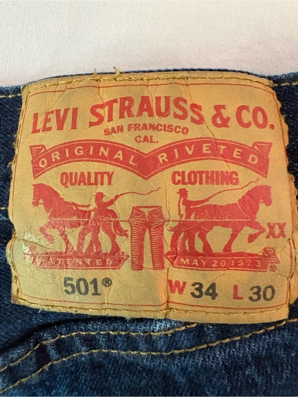 Levi’s 501 Denim Cutoff Shorts W34 Raw Hem Distressed - Picture 3 of 9